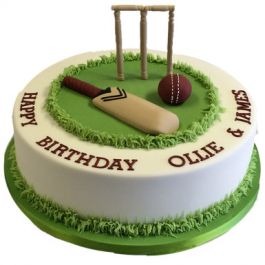 Black Forest Fondant Cricketers Cake Theme Based Cakes Delivery In Ahmedabad Sendgifts Ahmedabad